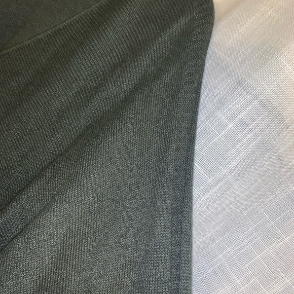 Forrest green sweater from Old Navy. - Picture 4 of 5